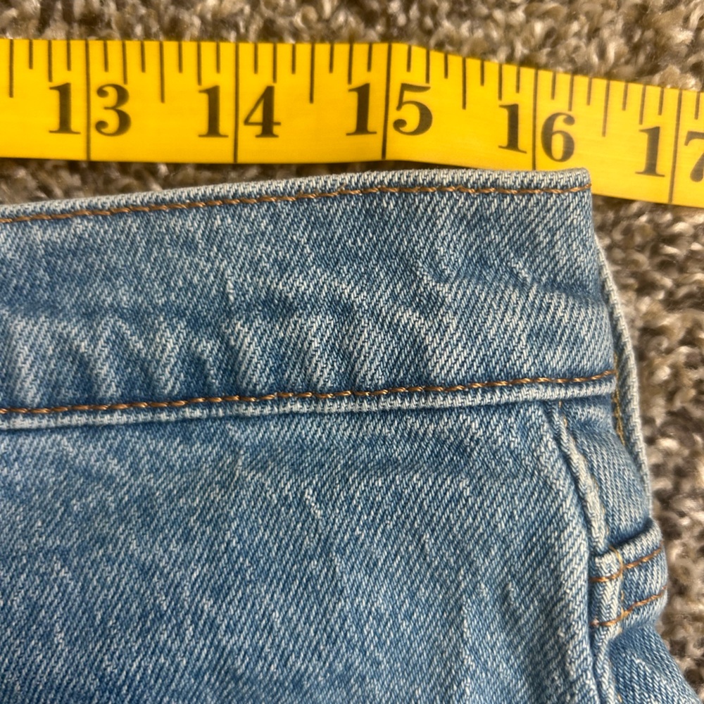 Levi’s 501 women’s button fly cut off denim shorts size 32 - Picture 8 of 10